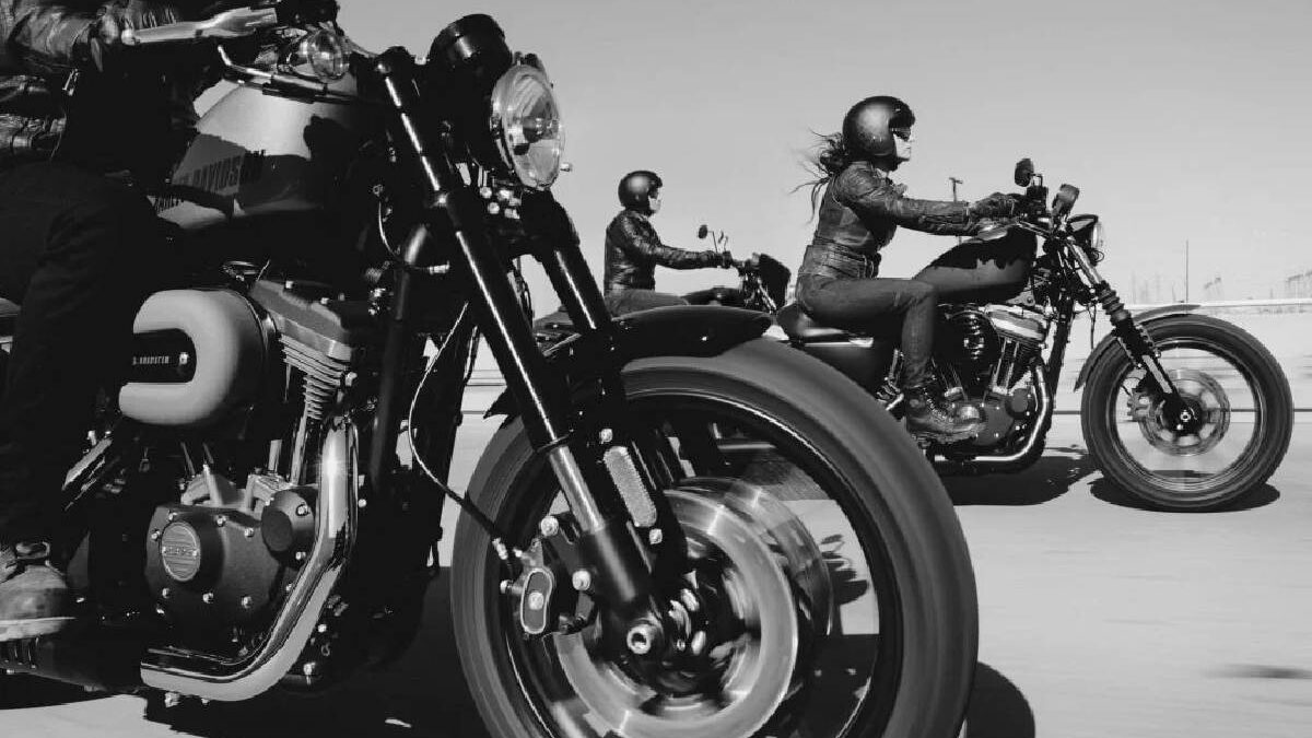 What is the average cost of motorcycle insurance?