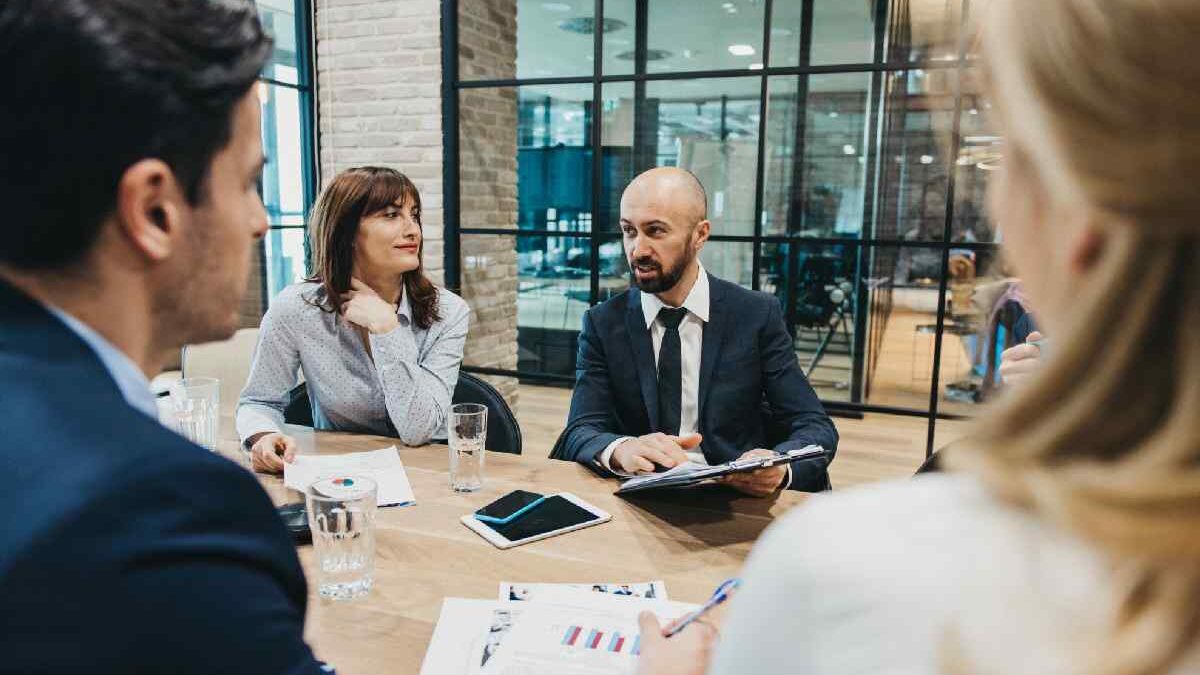 can marketing managers be rich
