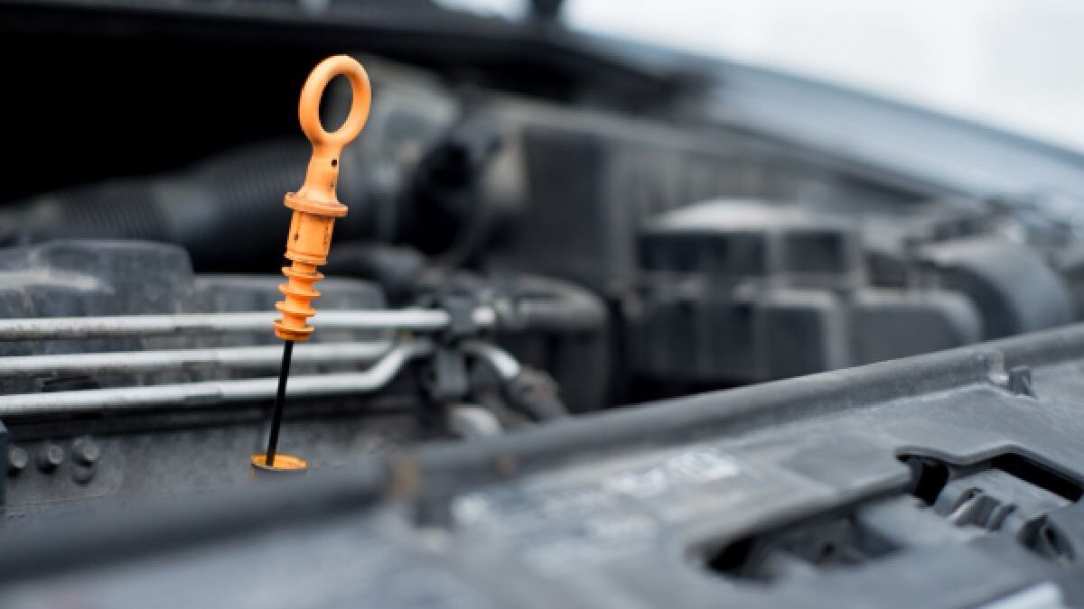 Why is my car burning oil? All you need to know “
